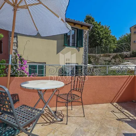 Augusta Ferri Apartment