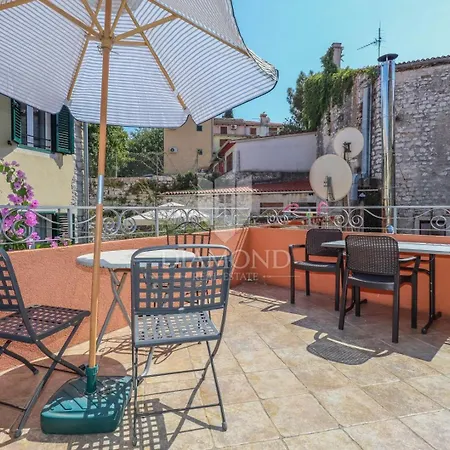 Διαμέρισμα Augusta Ferri