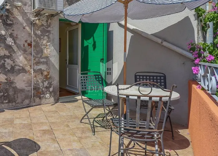 Augusta Ferri Apartamento *